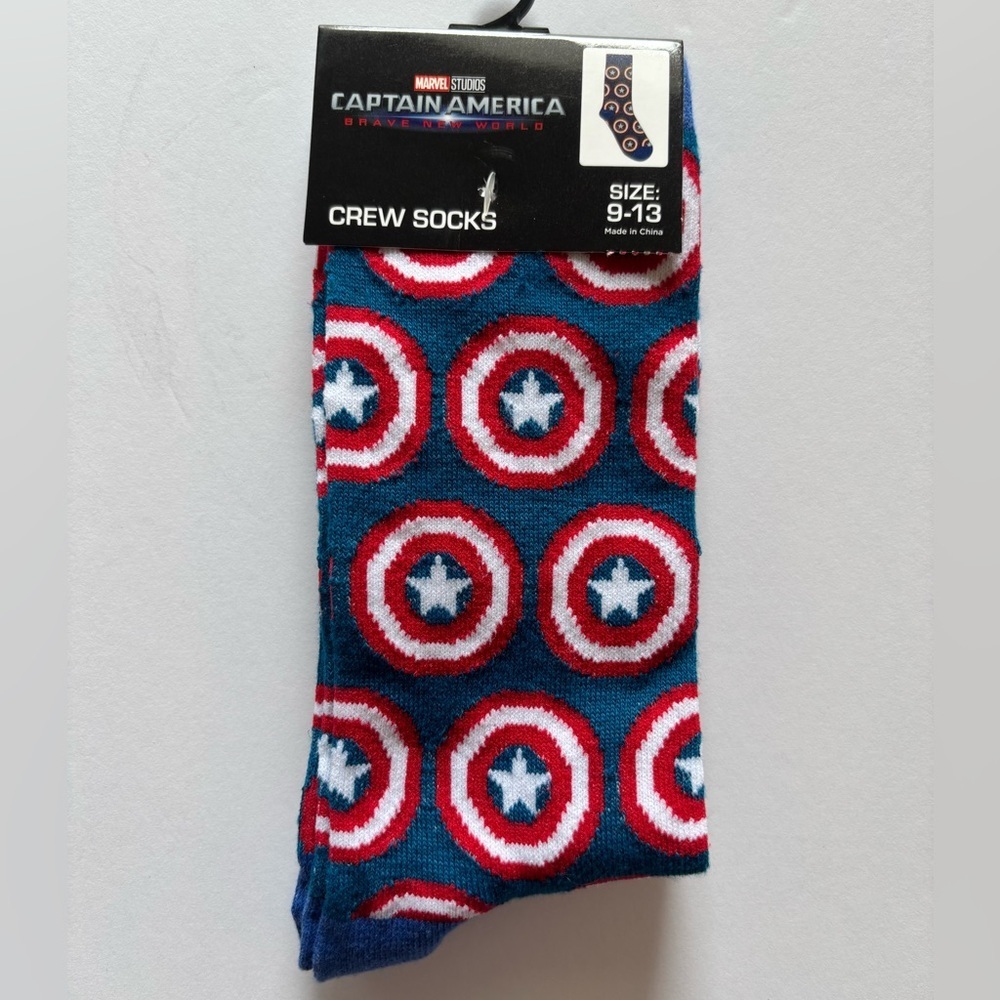 Marvel Captain America Crew Socks Size 9–13 Shield Print NWT